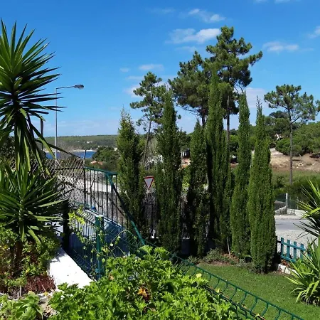 Moradia Com Piscina Na Lagoa De Albufeira