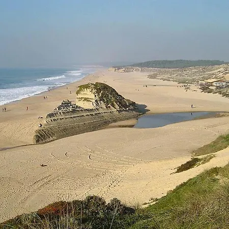 Moradia Com Piscina Na Lagoa De Albufeira Sesimbra