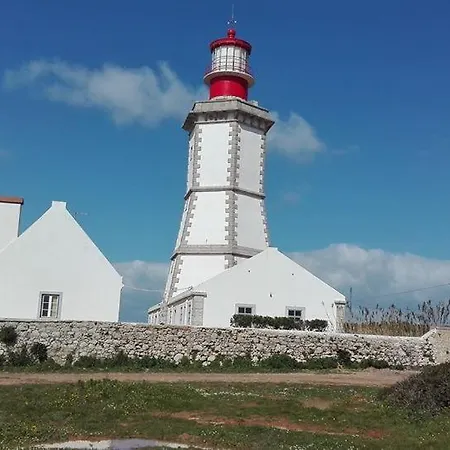 Moradia Com Piscina Na Lagoa De Albufeira Sesimbra